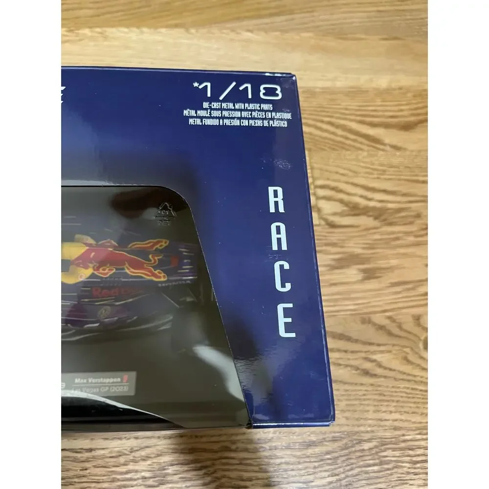 1:18 BBurago F1 Max Verstappen #1 Oracle Red Bull Racing RB19 2023 Las Vegas GP